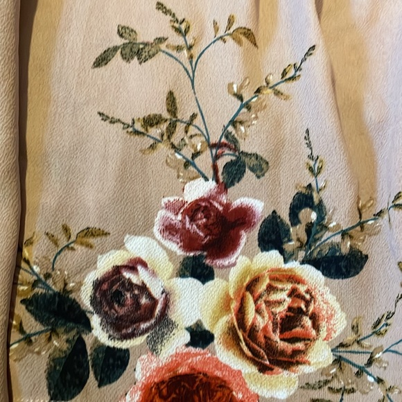 YOINS off the shoulder flowy blouse. - Picture 4 of 6